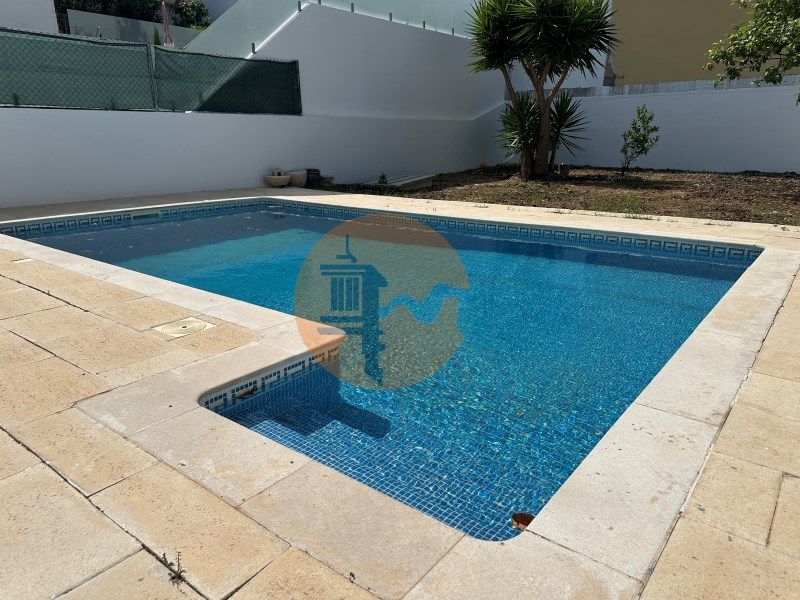 Property photo 1 of 88