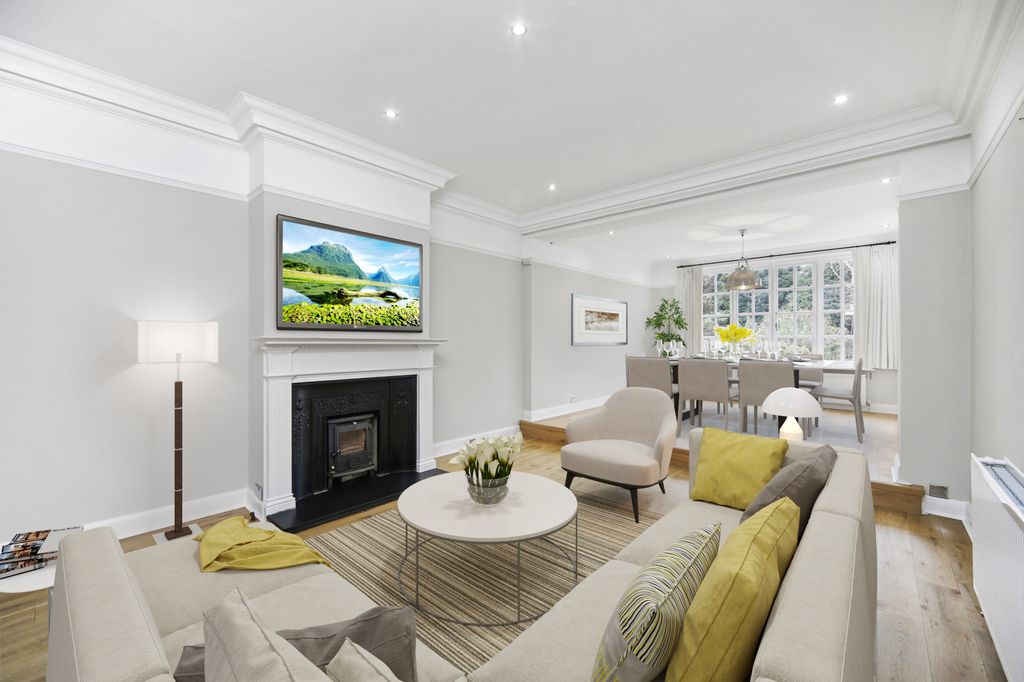 Property photo 1 of 8 00288570