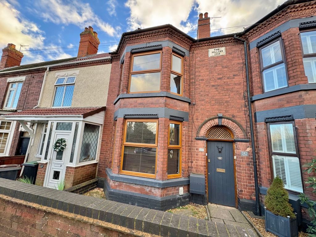 Property photo 1 of 18 Front