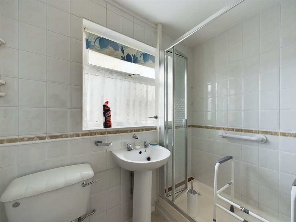 Property photo 2 of 30 Cam03844G0-Pr0114-Still008.Jpg