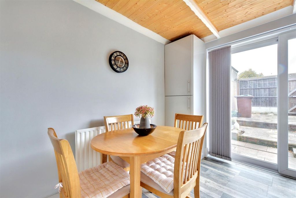 Property photo 3 of 25 Kitchen_3.Jpeg