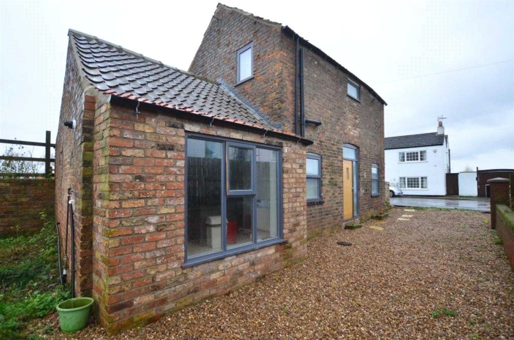 Property photo 1 of 10 Front