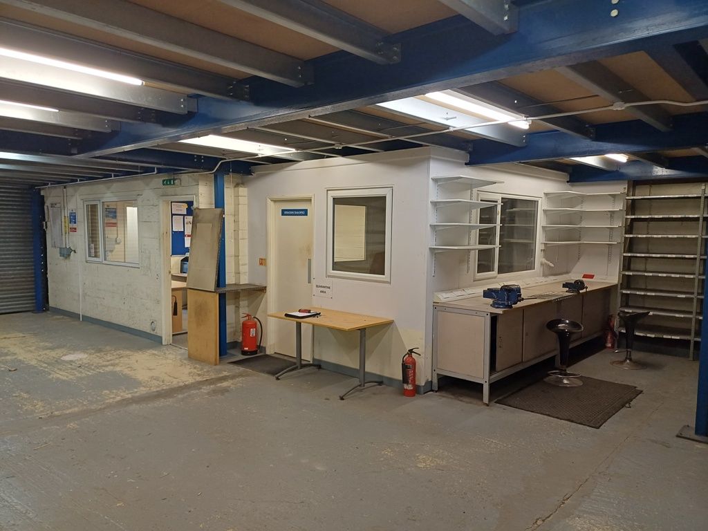 Property photo 2 of 7 Photo 3