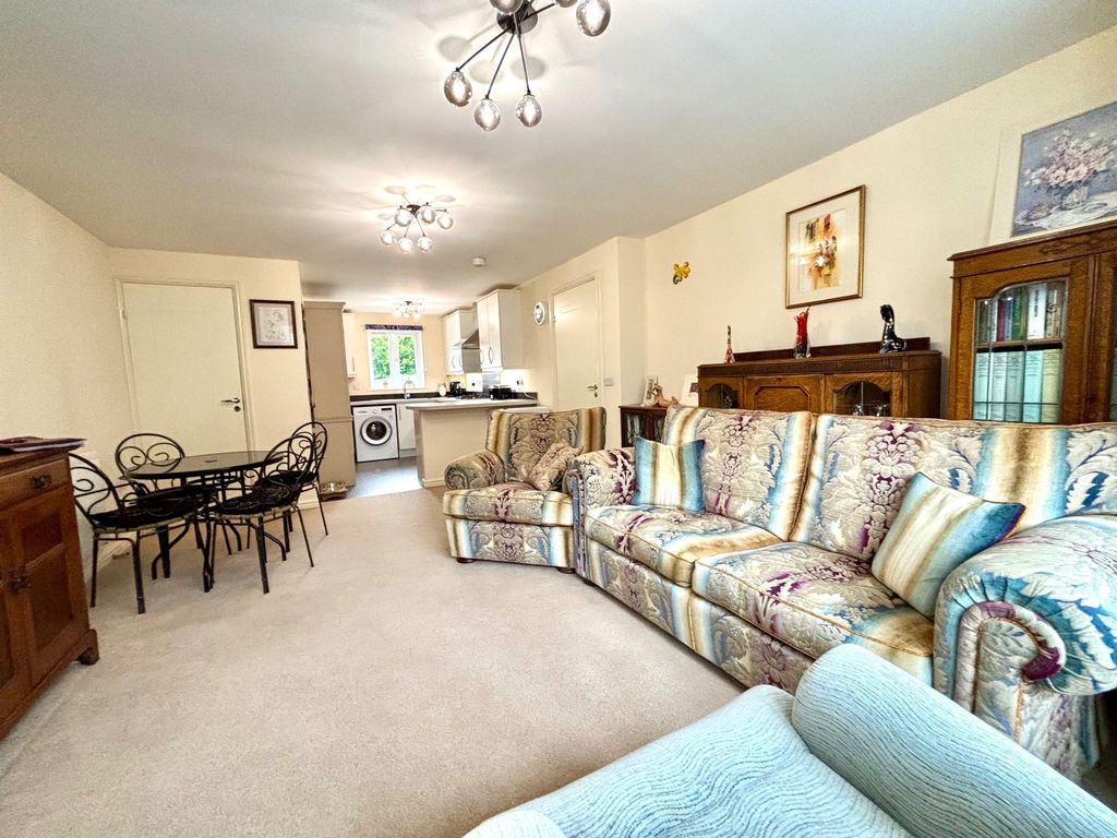 Property photo 3 of 7