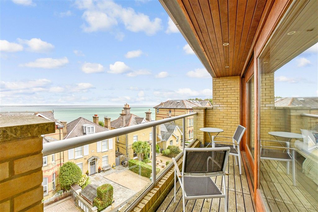 Property photo 3 of 17 Balcony