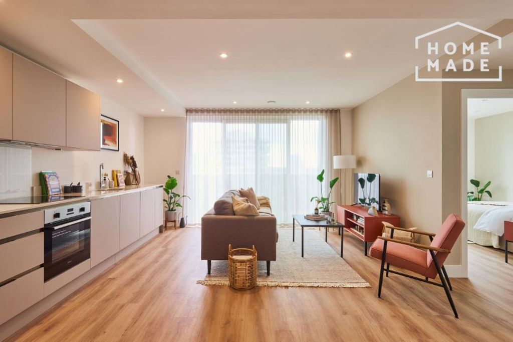 Property photo 1 of 28