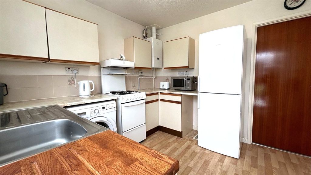 Property photo 2 of 13 Picture No. 34