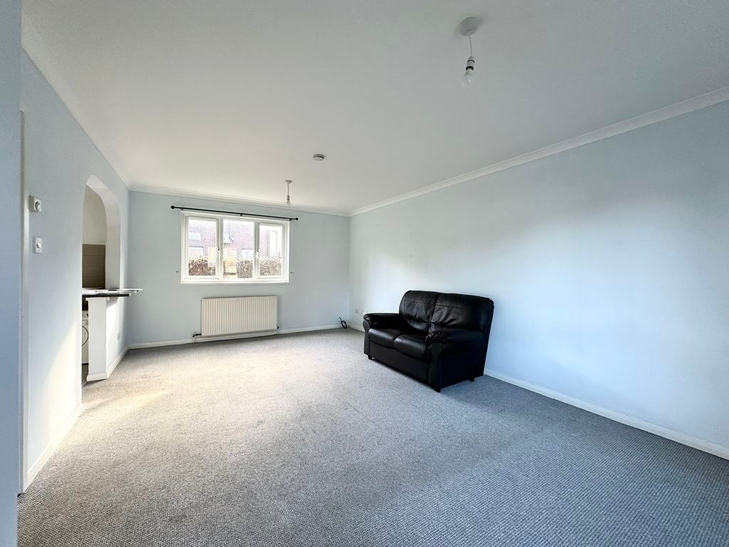 Property photo 2 of 7 Photo 2