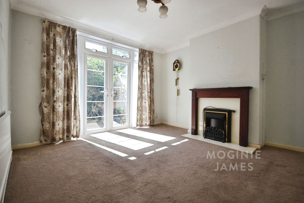 Property photo 3 of 11 Pbox-Img.Jpg