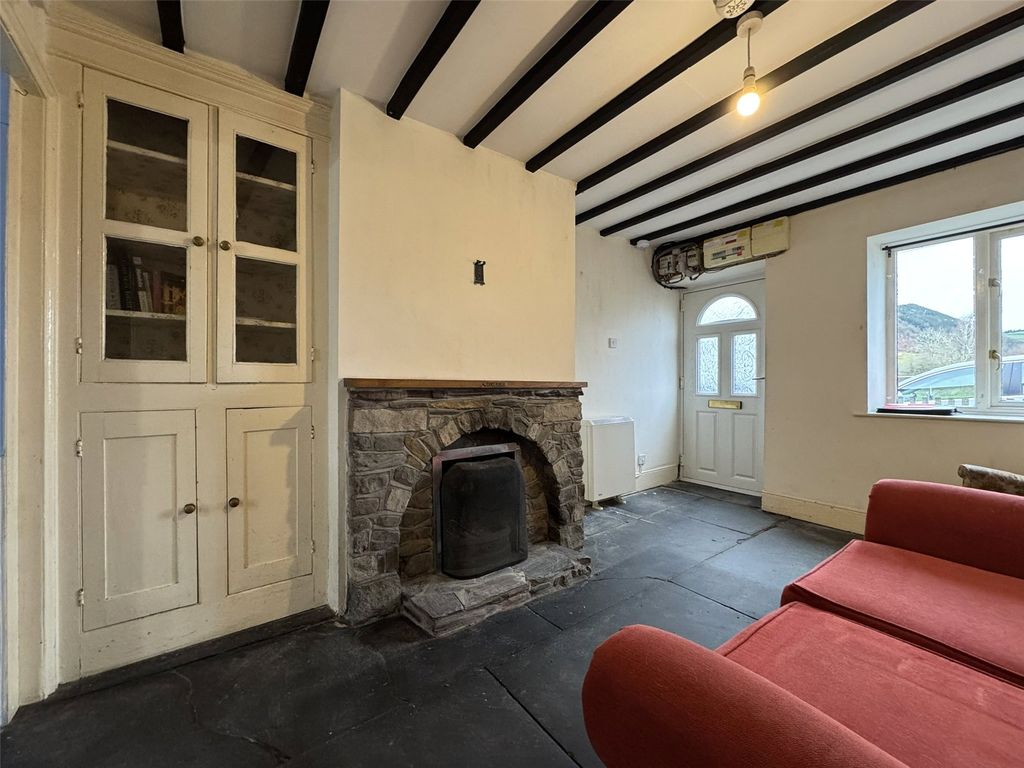 Property photo 3 of 11 Picture No. 02