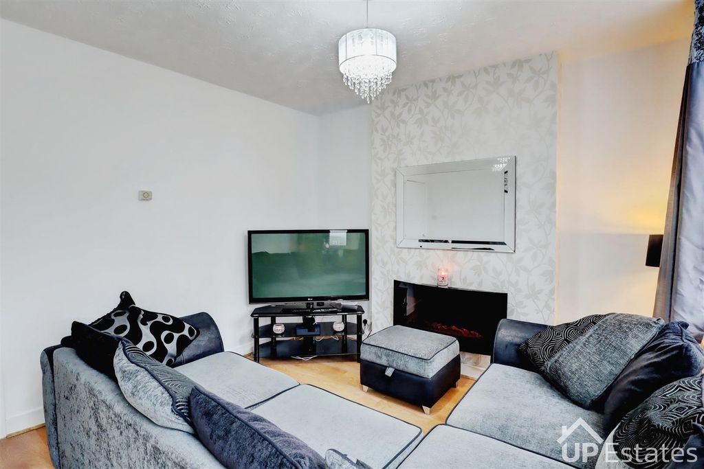 Property photo 3 of 12 Living Room