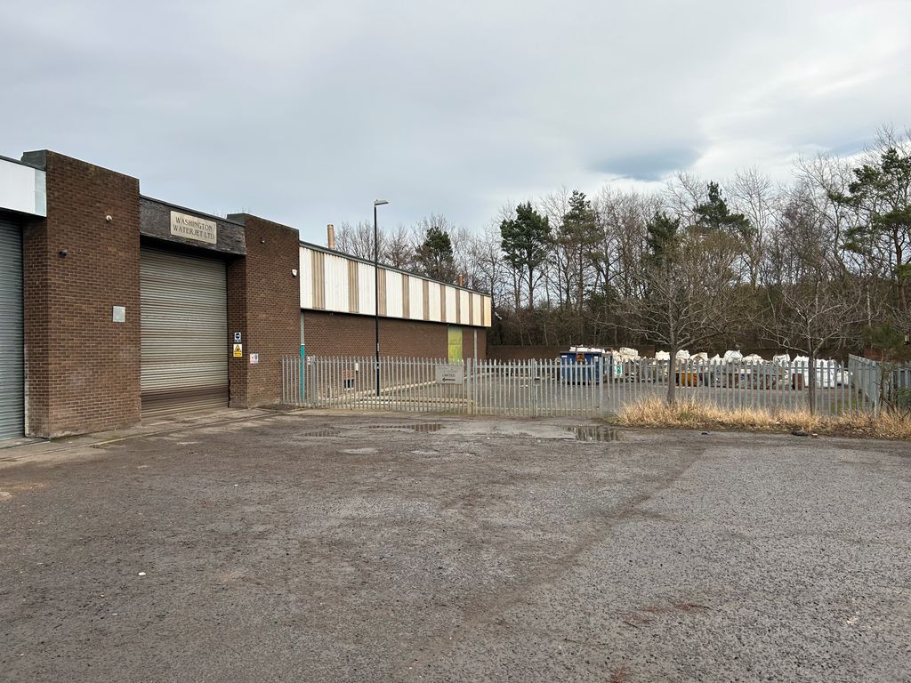 Property photo 1 of 2