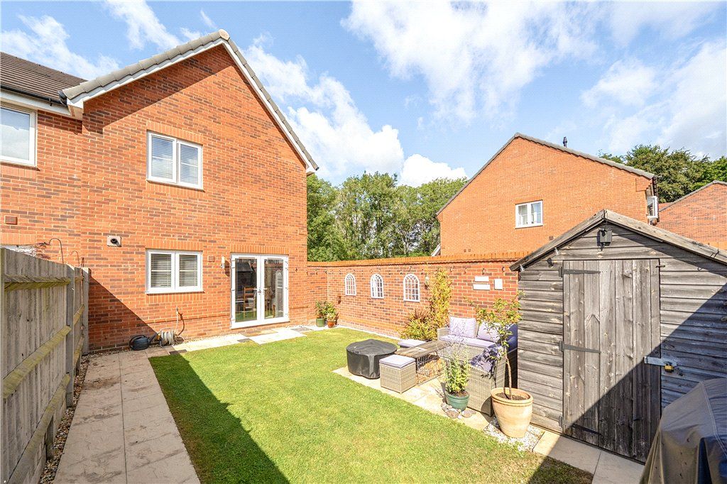 Property photo 2 of 17 Picture No. 16