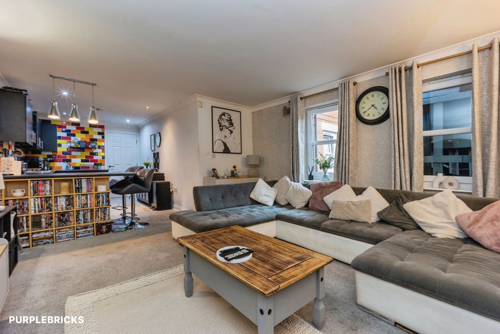 Property photo 1 of 16 Open Plan Living
