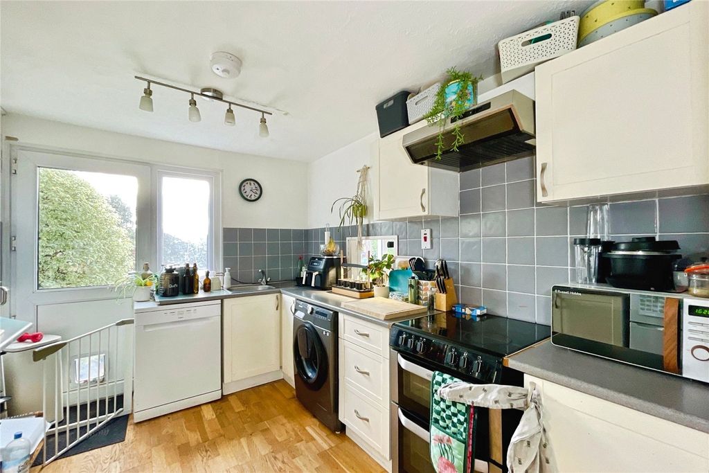 Property photo 3 of 15 Picture No. 06