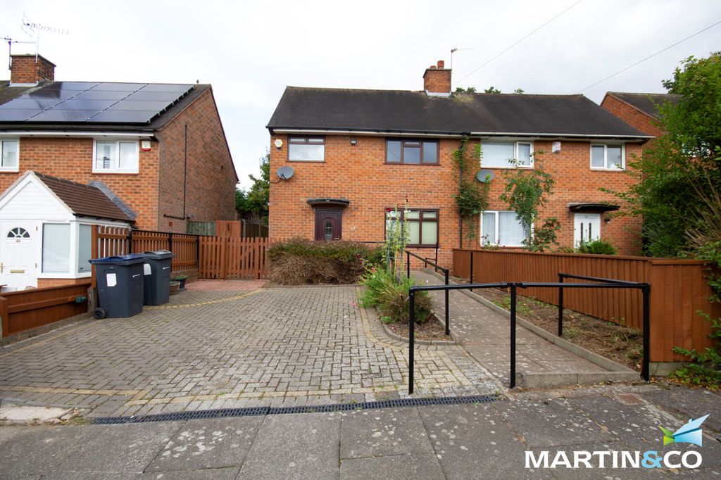 Property photo 1 of 8