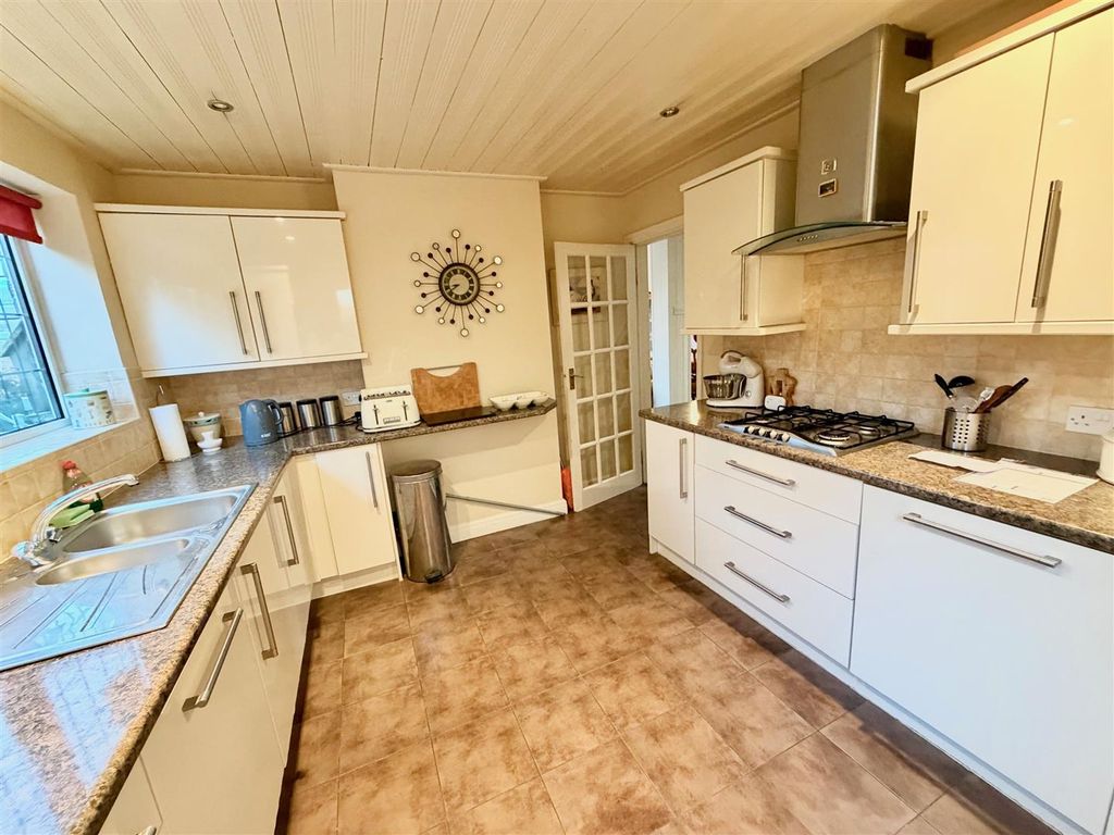 Additional image 5 of 4 bed detached house for saleGrove Park, Knutsford WA16