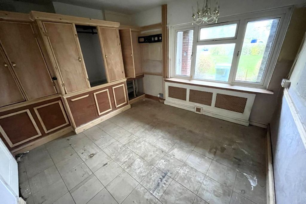 Property photo 2 of 5