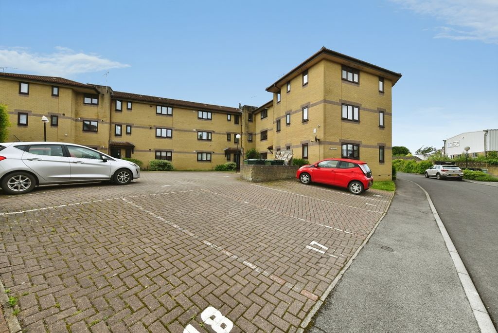 Property photo 1 of 14 Pbox-Img.Jpg