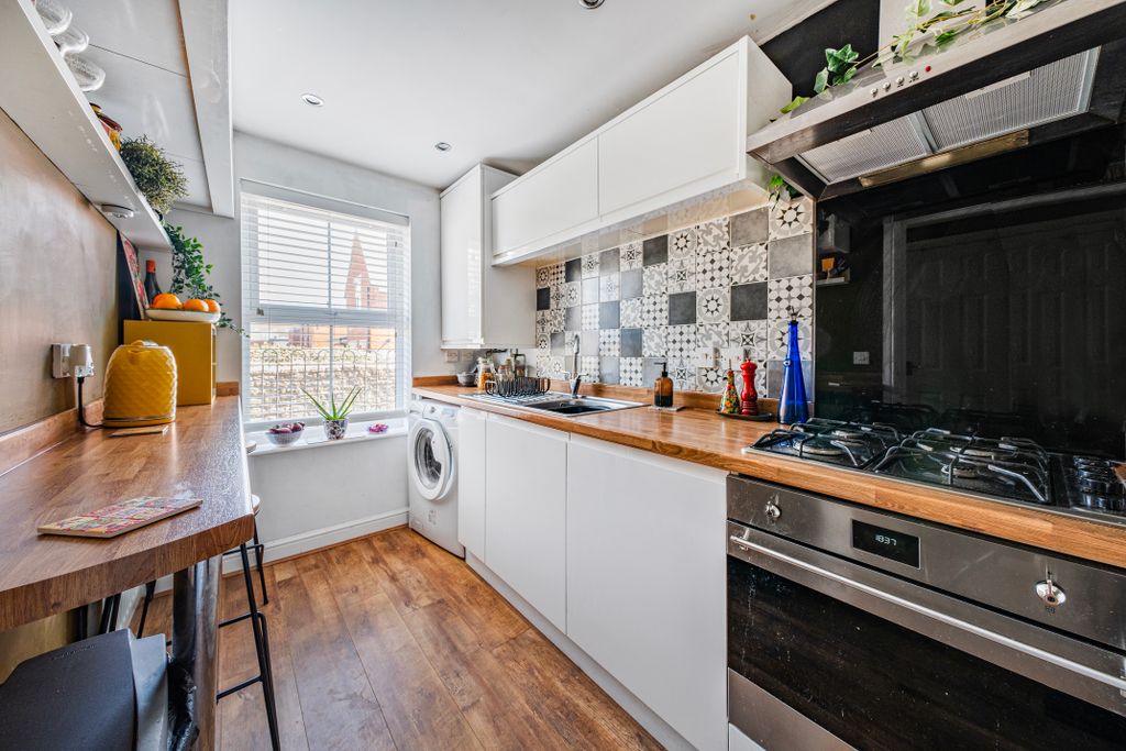 Property photo 3 of 16 127334615