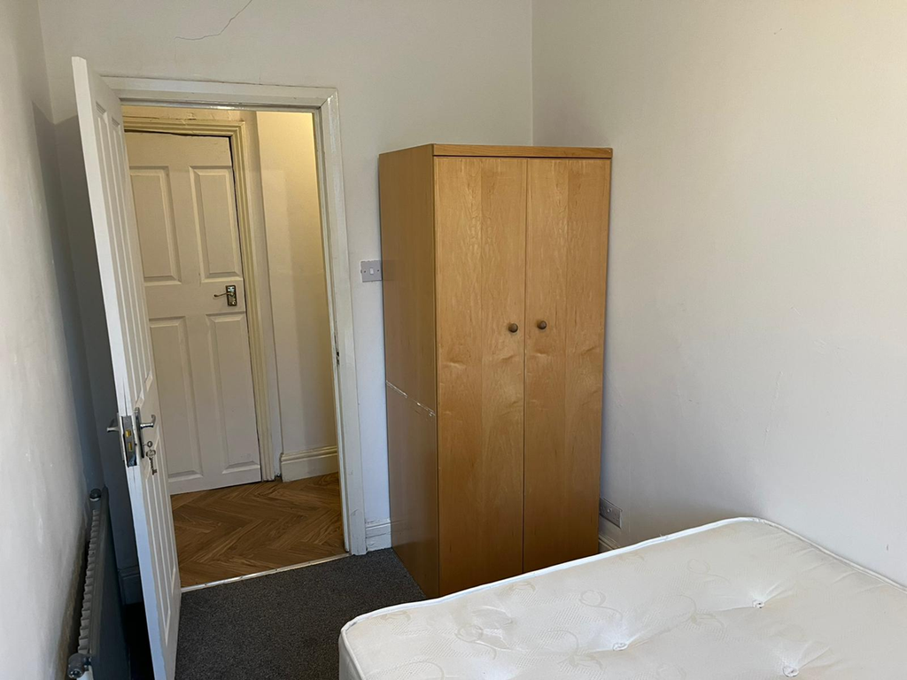 Property photo 2 of 3