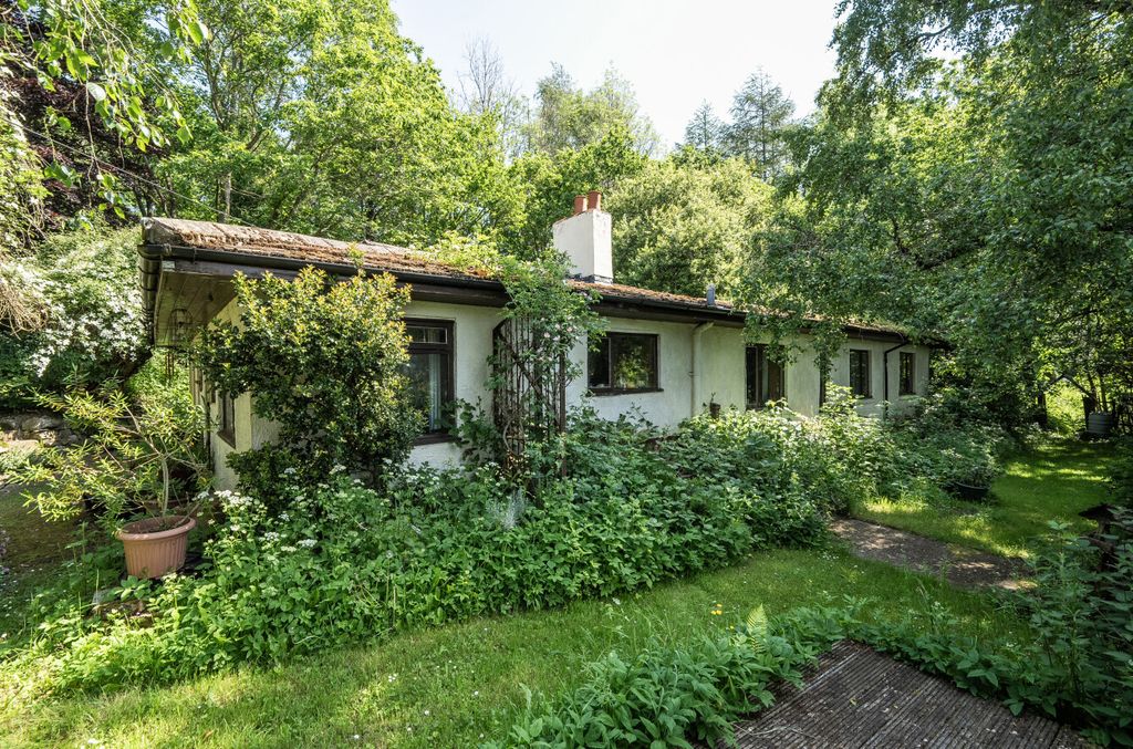 Property photo 2 of 38 1464471-7-6A1746F...