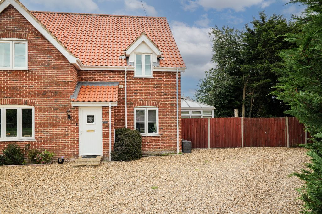 Property photo 1 of 18 5213680