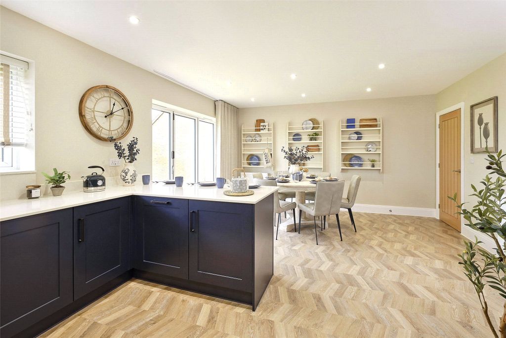 Property photo 2 of 17 Picture No. 20