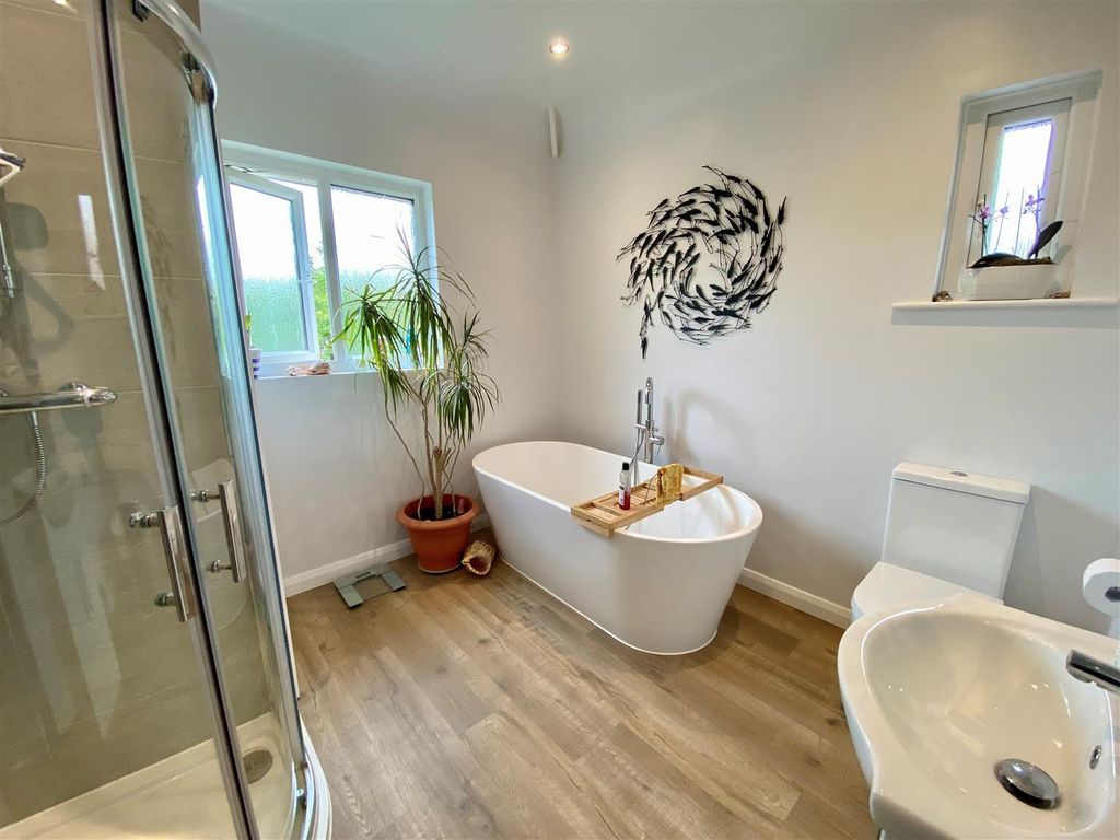 Property photo 3 of 13 9.Jpg
