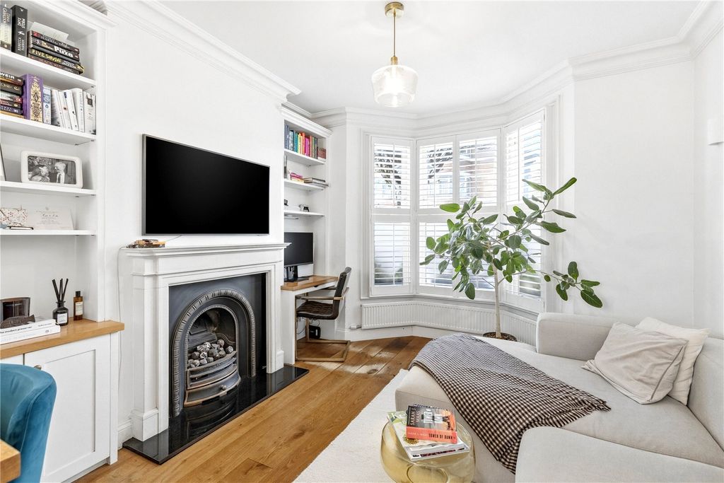 Property photo 1 of 12 Picture No. 02