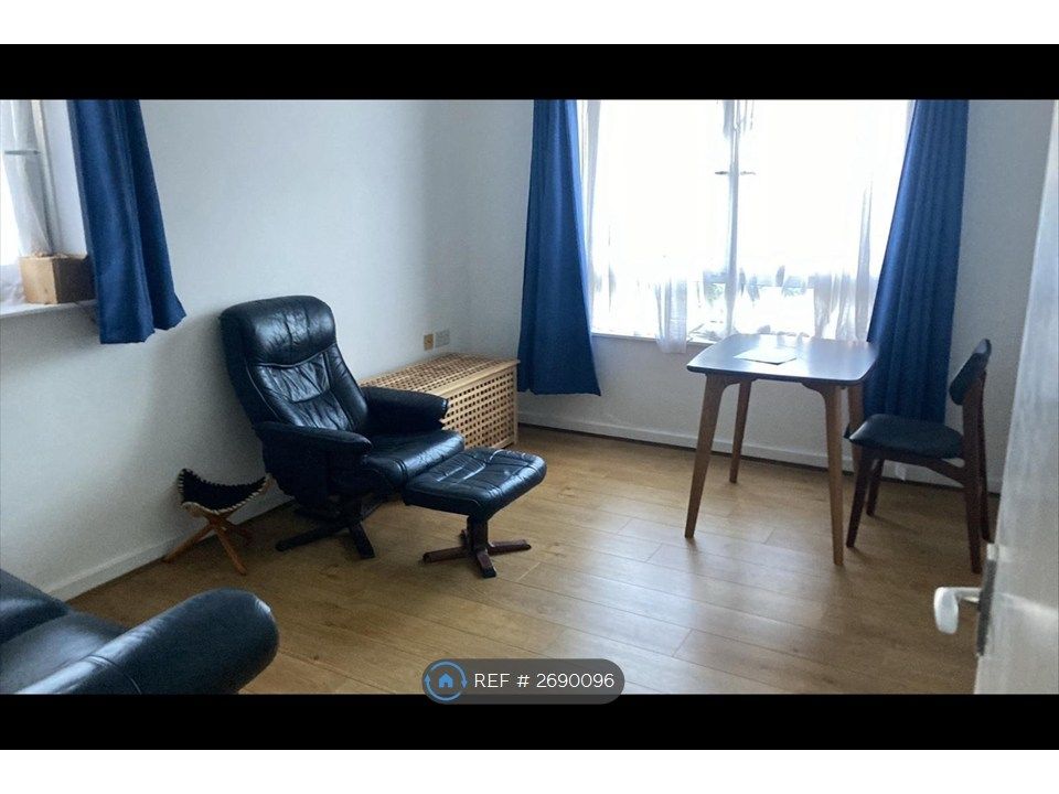 Property photo 3 of 6