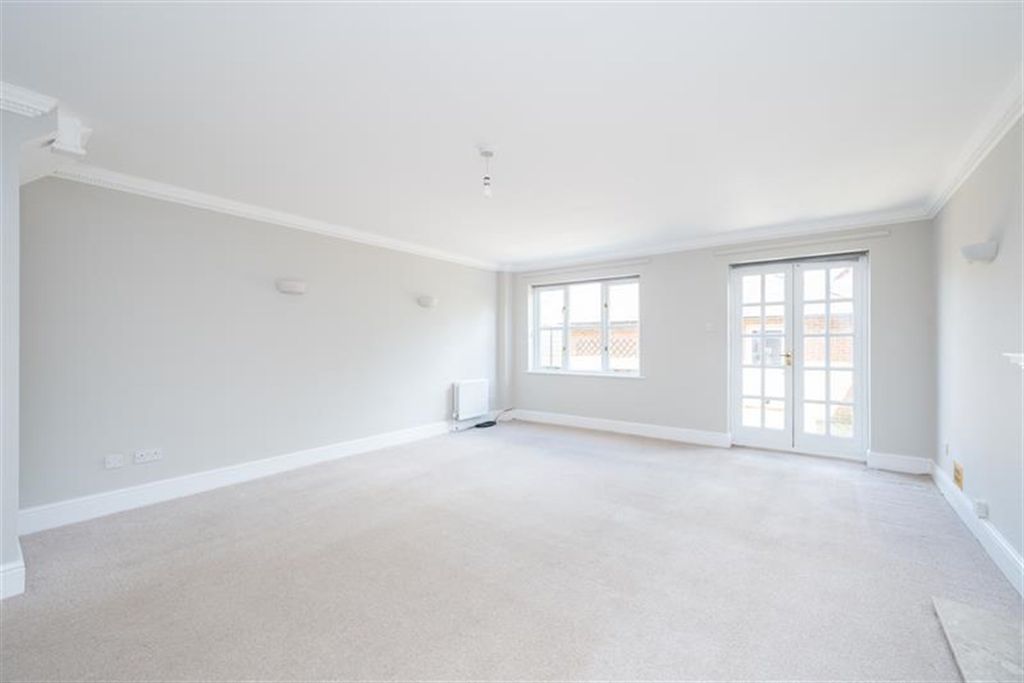 Property photo 2 of 14 (Main)