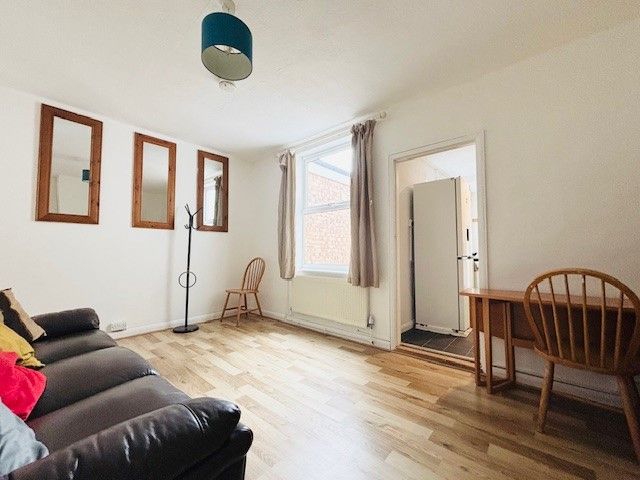 Property photo 2 of 12 Living Room