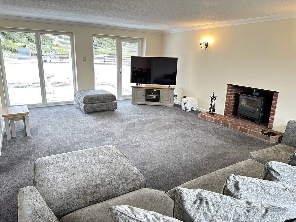 Property photo 3 of 36 Picture No. 23