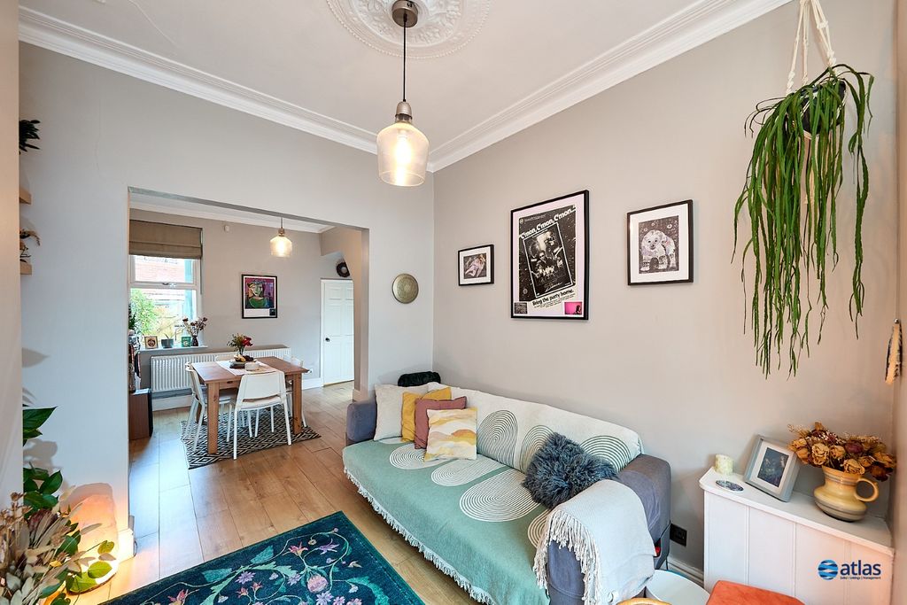 Property photo 2 of 14 Living Room / Dining Room