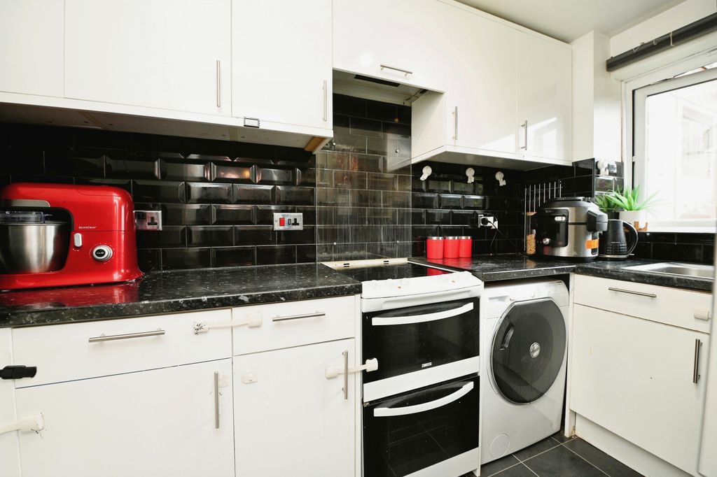 Property photo 2 of 13 Photography