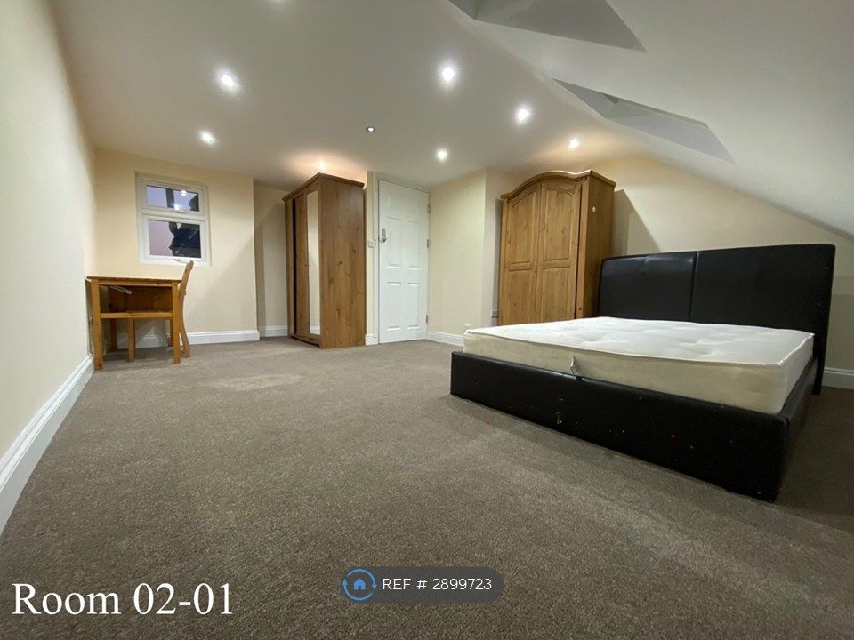 Property photo 2 of 22