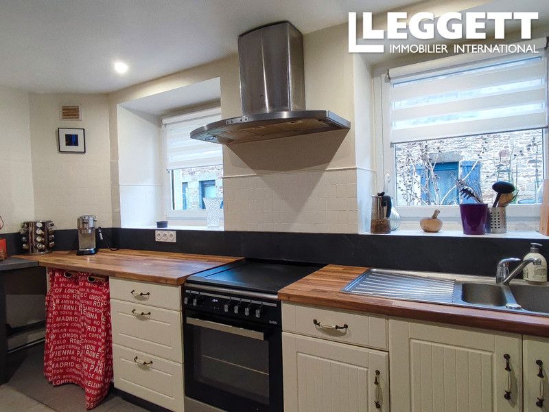 Property photo 3 of 10