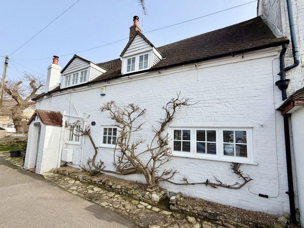 Property photo 2 of 29