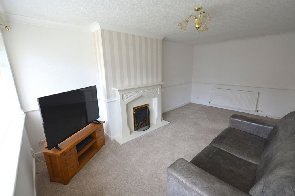 Property photo 3 of 12 Photo 7