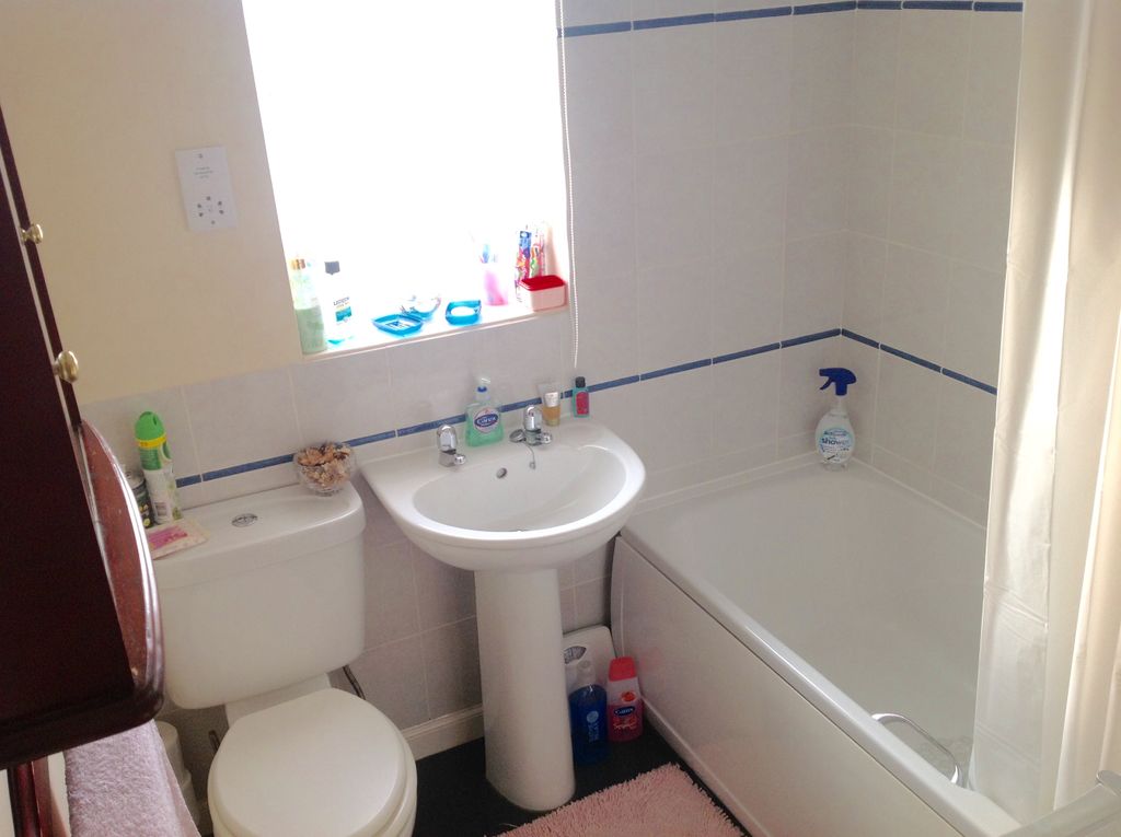 Property photo 2 of 4