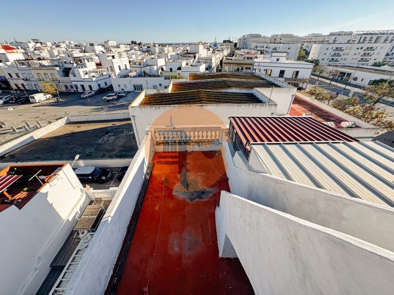 Property photo 3 of 47