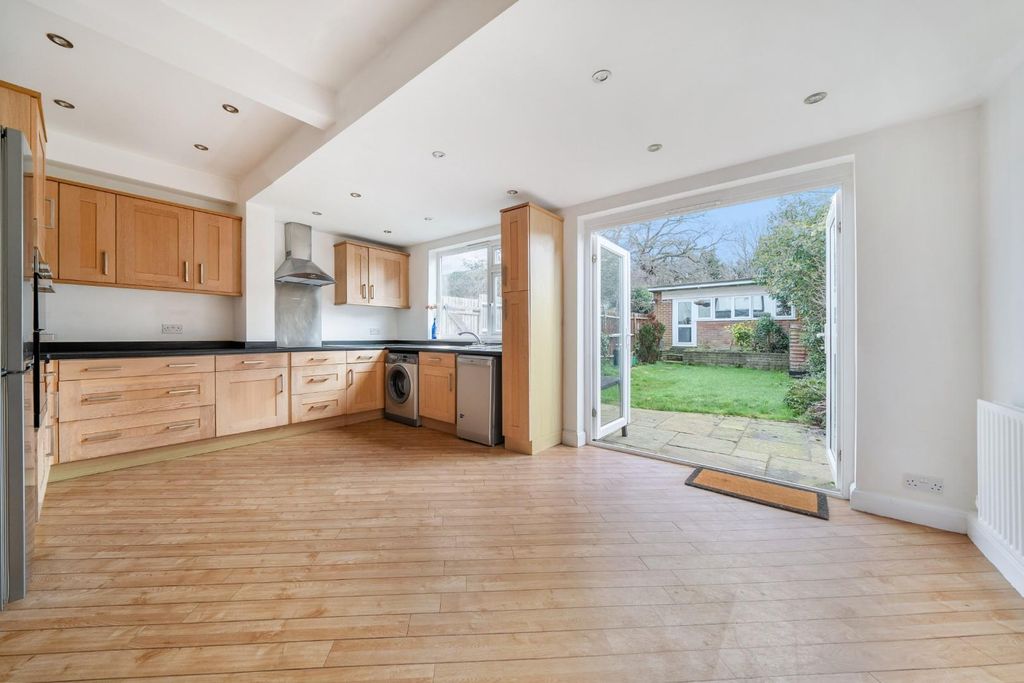 Property photo 2 of 26 1406374-17-697B661B8d773.Jpg