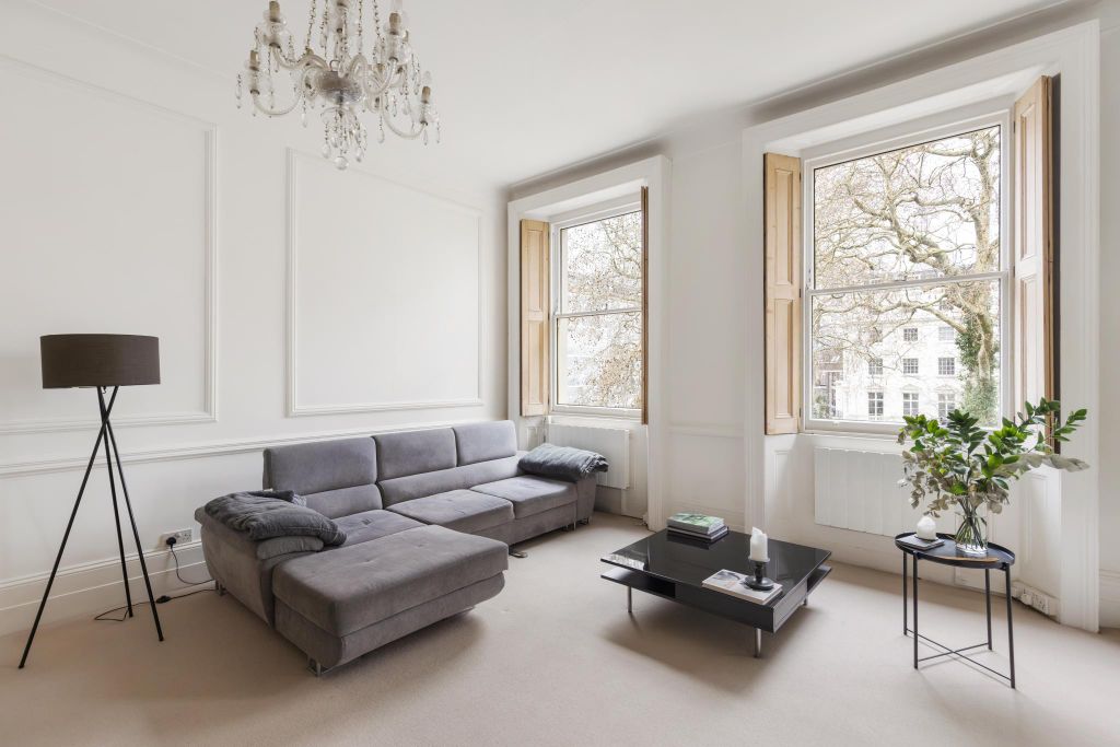 Property photo 2 of 19 Image