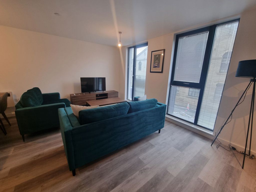 Property photo 2 of 18