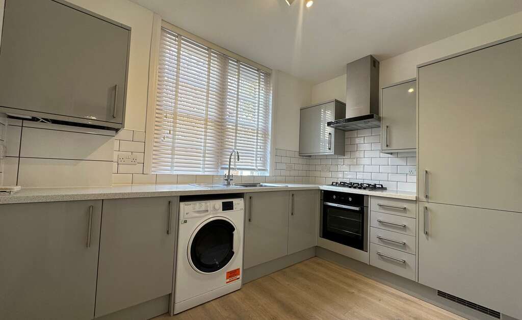 Property photo 1 of 3