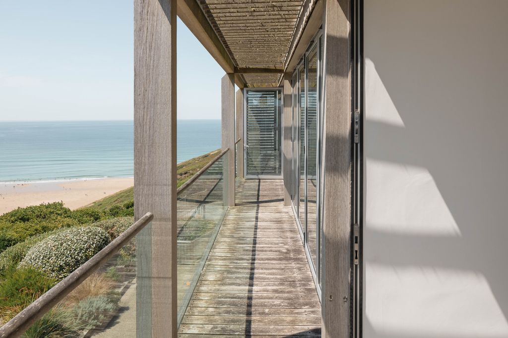 Property photo 3 of 31 298902 - Eastcliff-72.Jpg