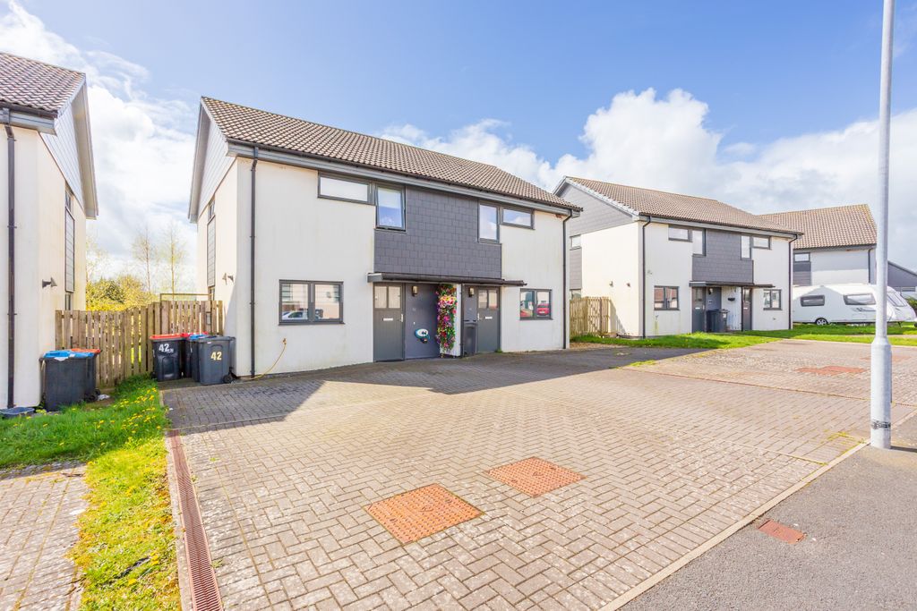 Property photo 1 of 22 Front View