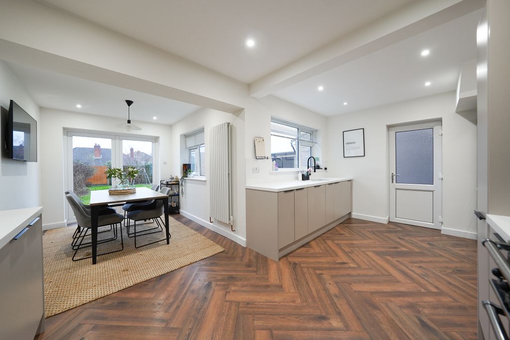 Property photo 3 of 27 Dsc08267