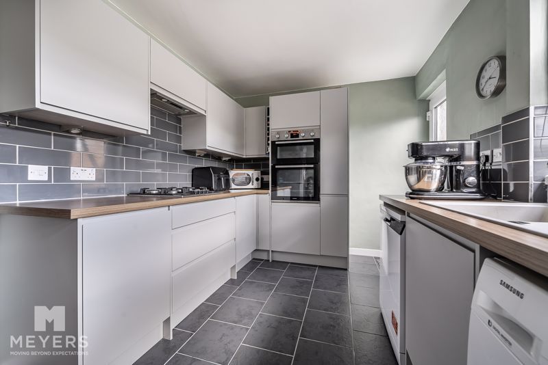 Property photo 2 of 12 Kitchen